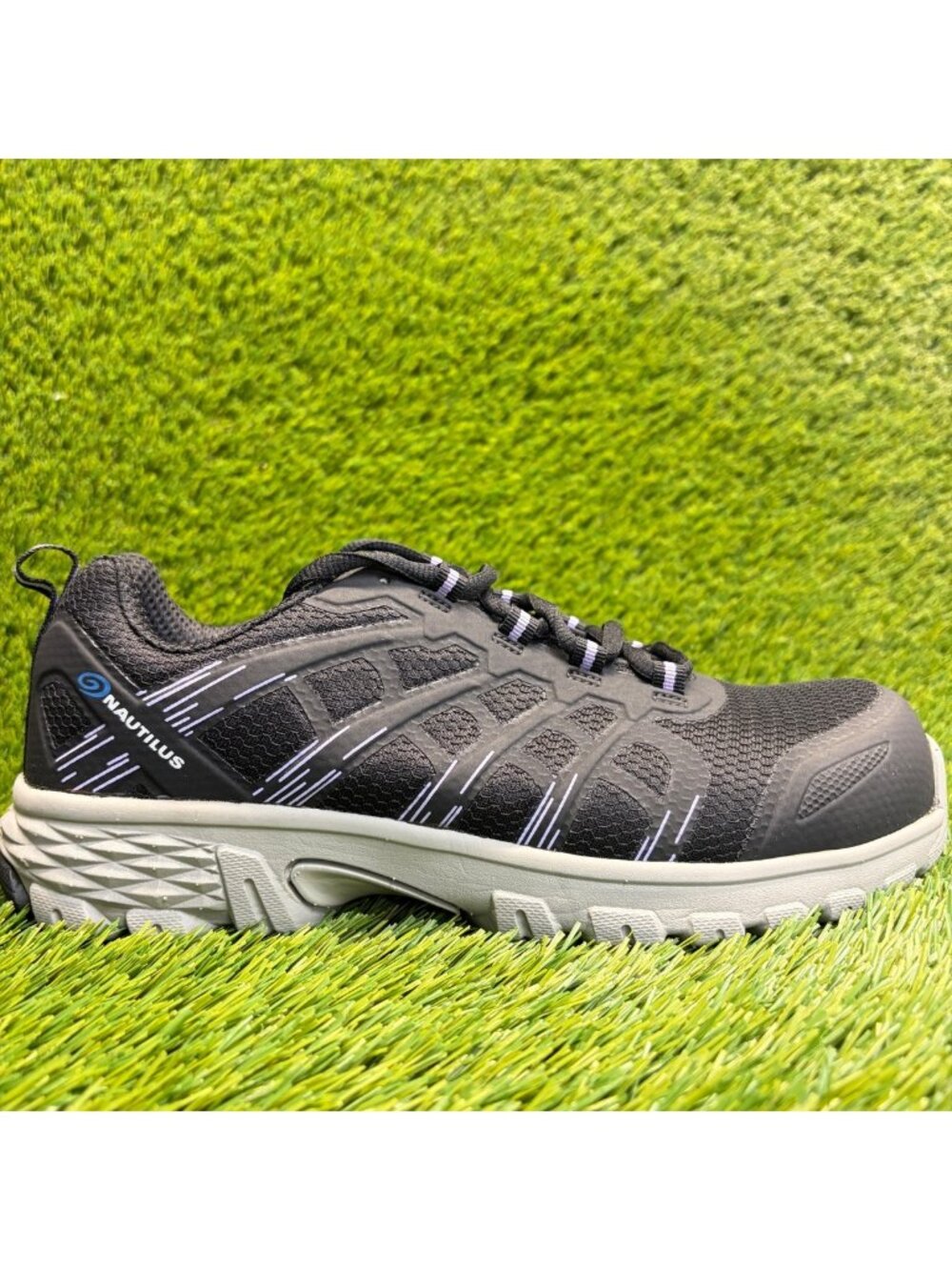 Nautilus Stratus Womens Size 10D Black White Composite Toe Safety Work Shoes